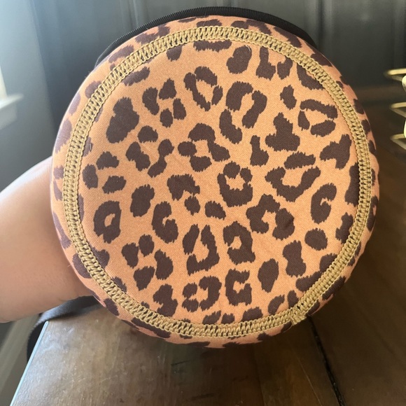 73 oz HydroJug with Sleeve and adjustable strap - Picture 5 of 13